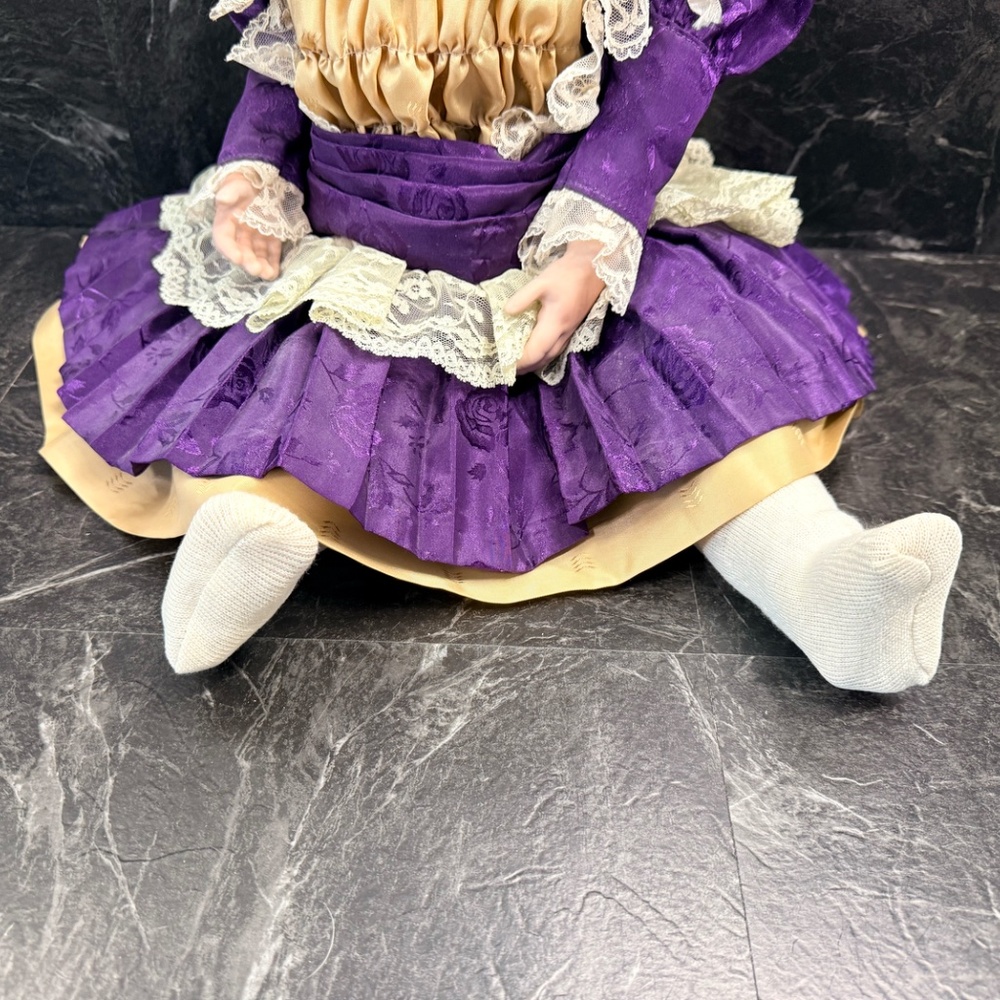 1980 VERNON SEELEY Doll - Picture 6 of 15
